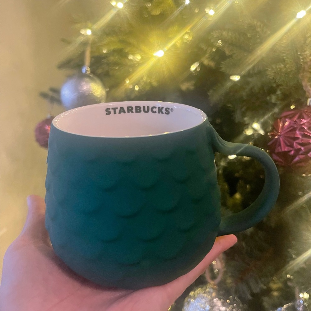 NWT Starbucks 2025 Holiday Green Mermaid Scale Tail Soft Touch Ceramic Mug 🧜‍♀️